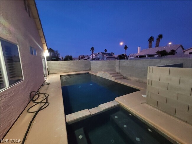 Building Photo - 2458 Color Canyon Way