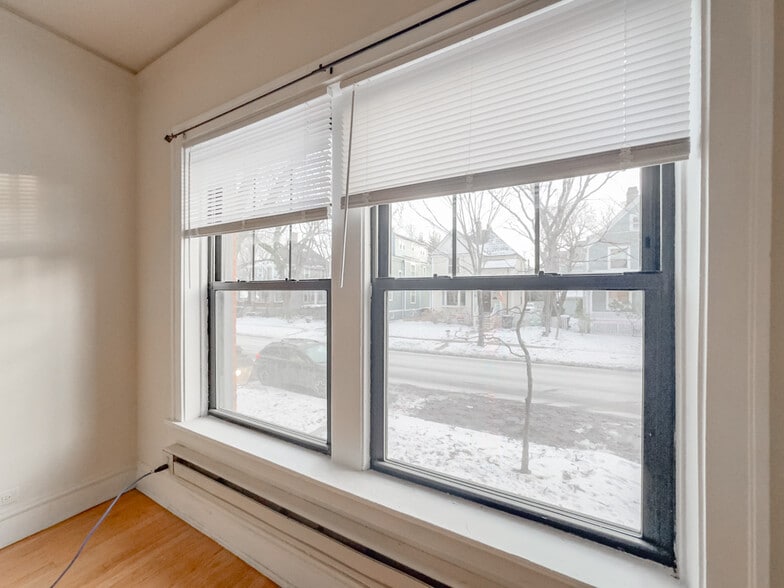 Building Photo - 1036 Dempster St