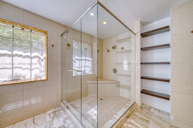 Building Photo - 1442 Coruna Ave