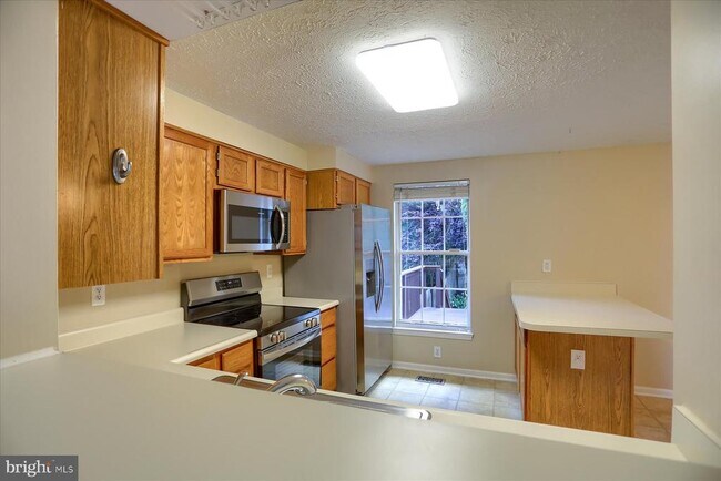 Building Photo - 437 Ashton Ln