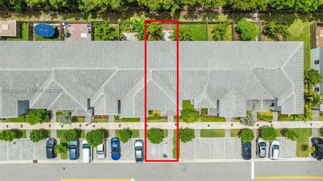 Building Photo - 2668 SE 19th St