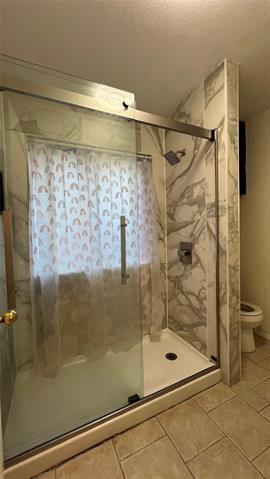 Building Photo - 1915 Longmeadow Dr