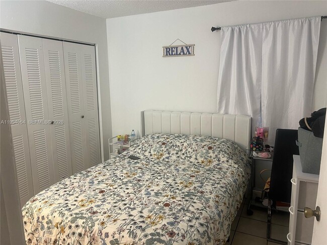 Building Photo - 526 NW 114th Ave