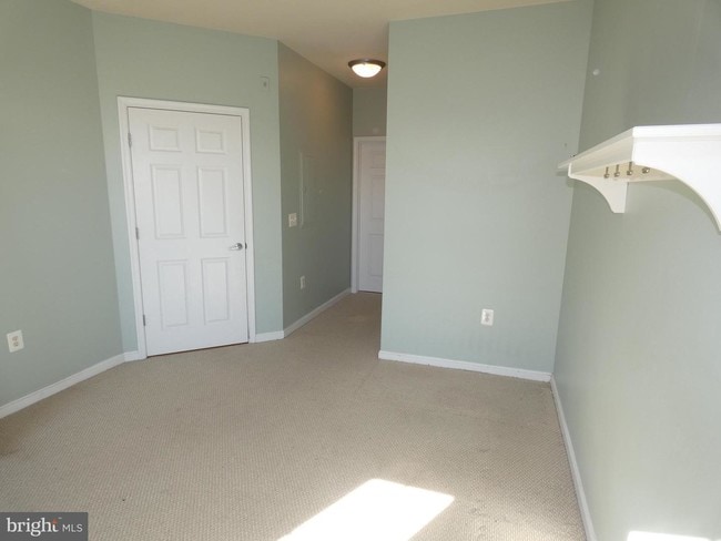 Building Photo - 2465 Army Navy Dr