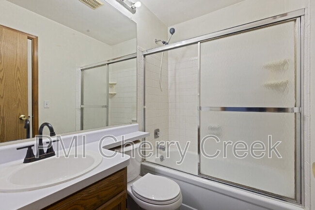 Building Photo - 2228 S Jasper Way