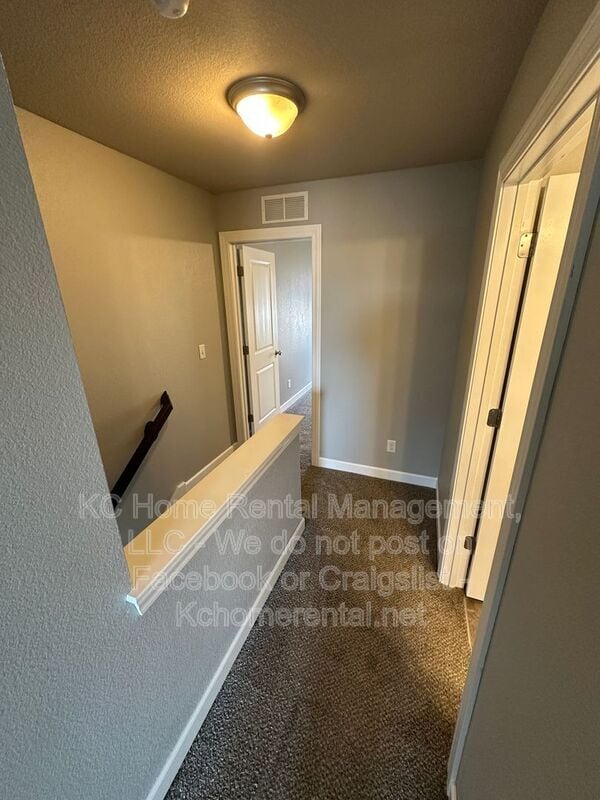 Building Photo - 10547 Kane Dr