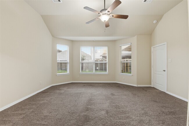 Building Photo - 4802 Taylor Drive