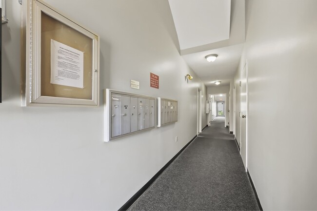 Building Photo - 15 Bower Rd