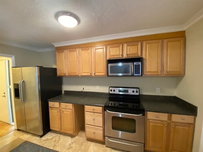 Building Photo - 311 Westwood Dr