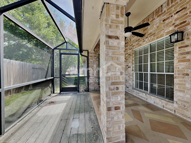 Building Photo - 17302 Lonesome Dove Trl