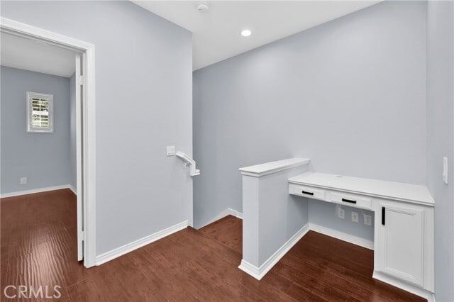 Building Photo - 318 Dewdrop