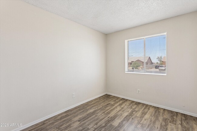 Building Photo - 735 E South Mountain Ave