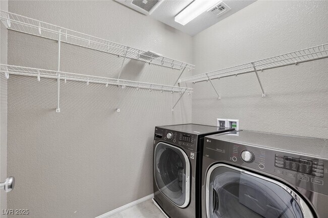 Building Photo - 9311 Polwarth Ct