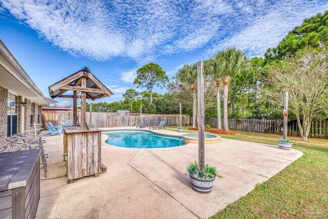 Building Photo - 8092 Hartington Dr