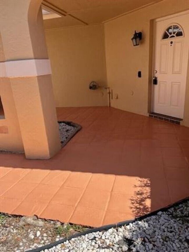 Building Photo - 1311 Seagrape Cir