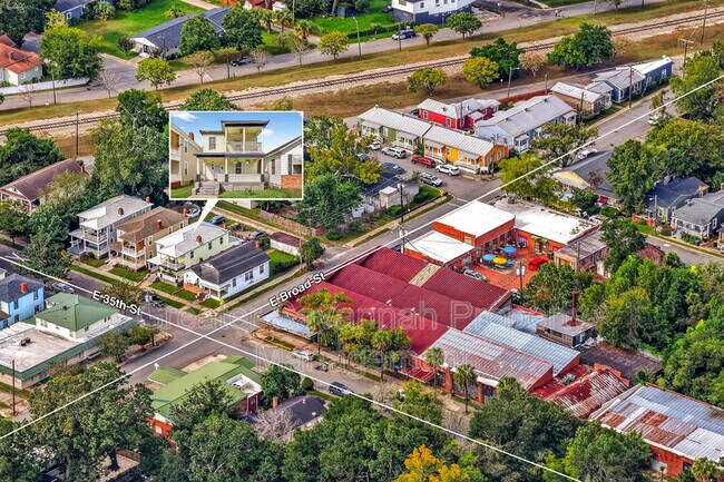 Building Photo - 530 E 35th St