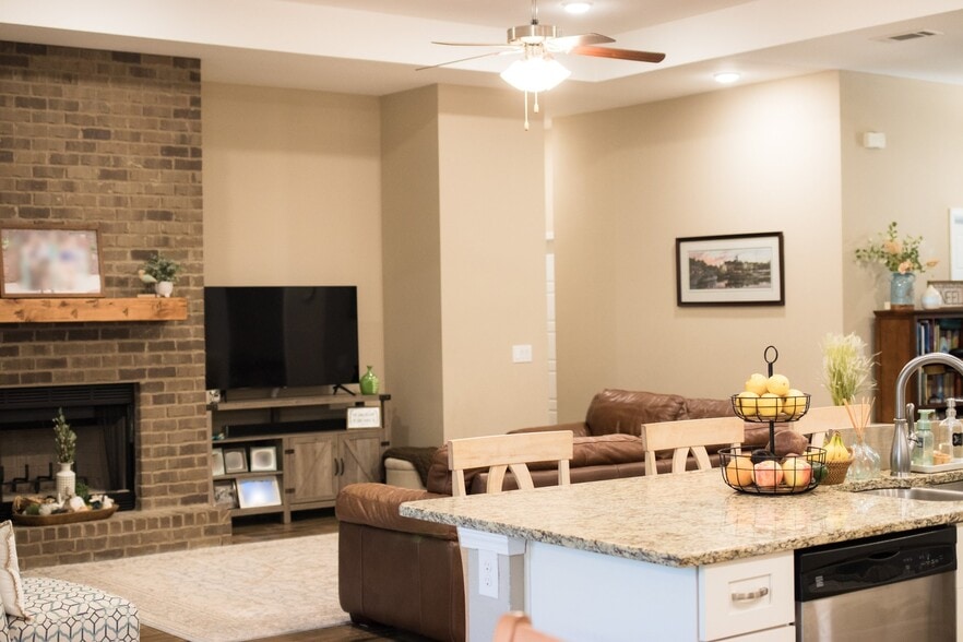 Building Photo - 976 Black Walnut Trail