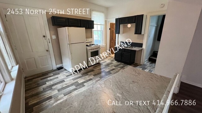 Building Photo - 2453 N 25th St