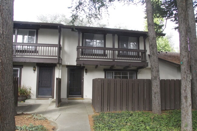 Building Photo - Wonderfull Niles location AC and garage