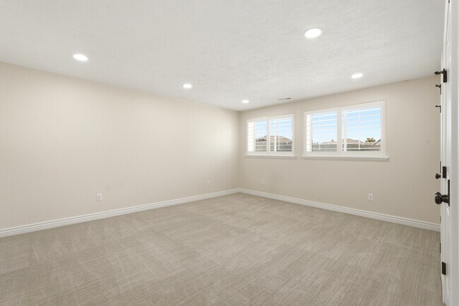 Building Photo - 3087 N 1075 W