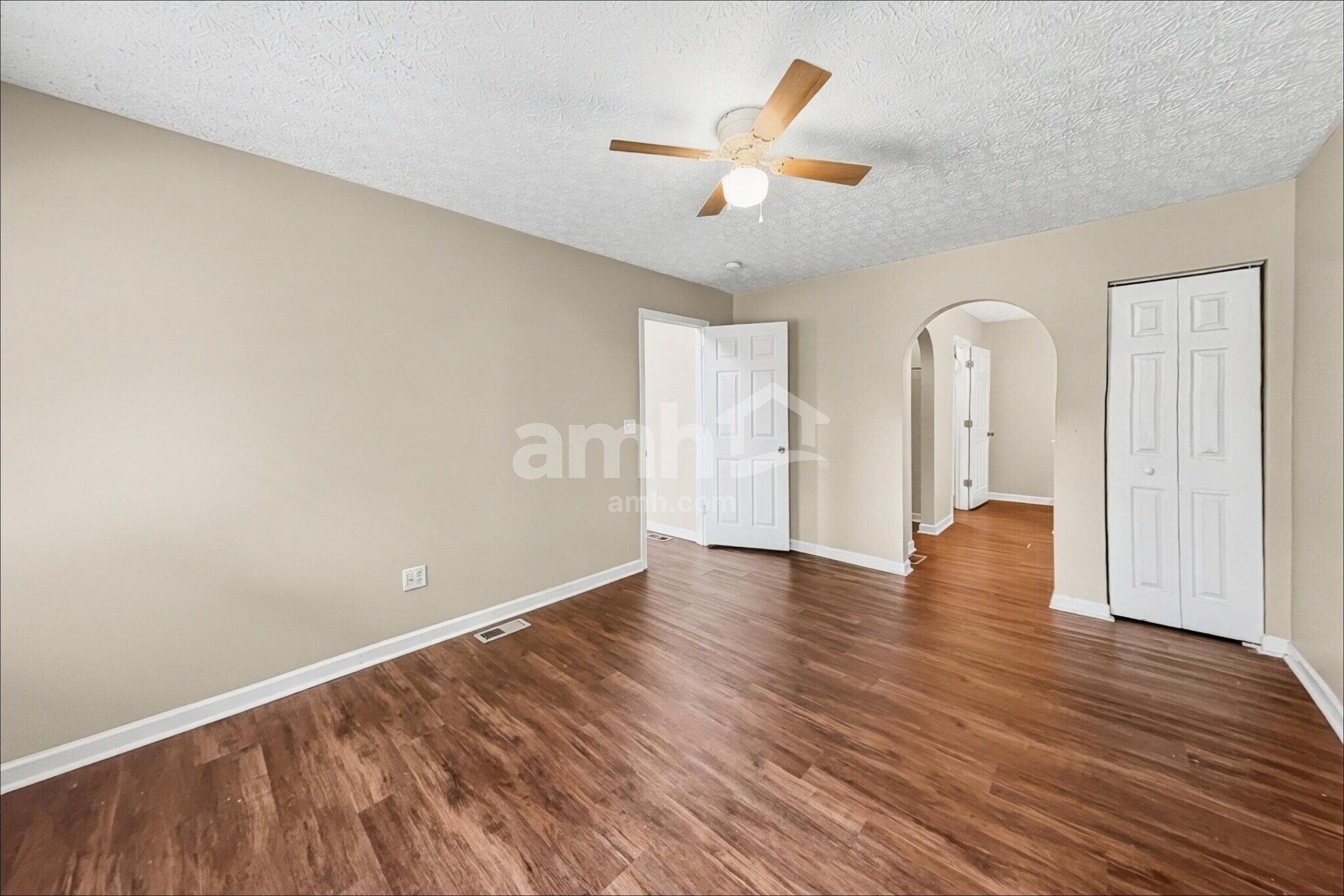 Building Photo - 368 Evergreen Cir