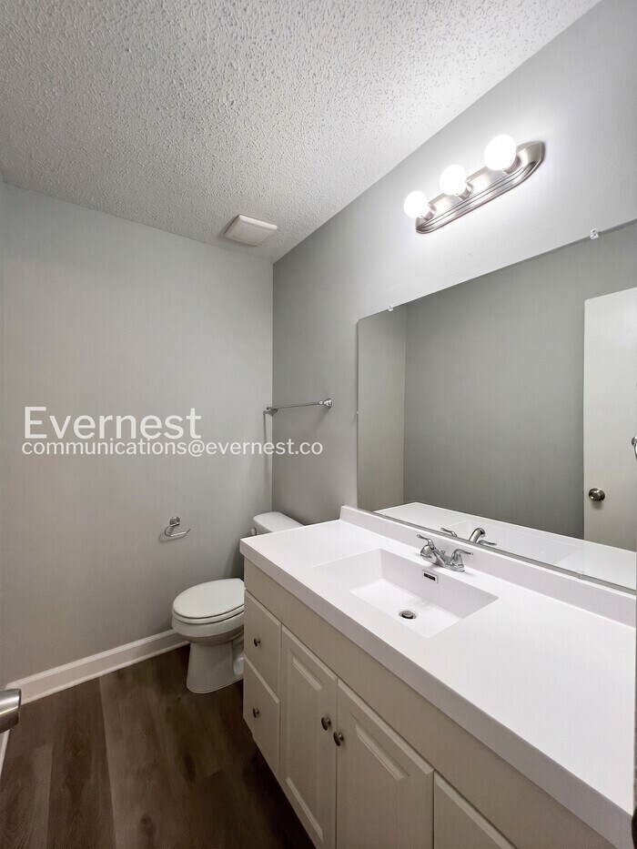 Building Photo - 5099 Corkwood Dr