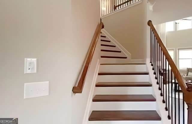 Building Photo - 5325 Chesire Ct