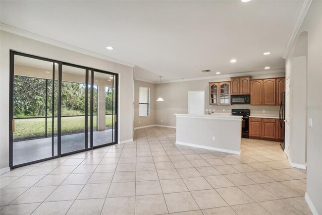 Building Photo - 127 Silver Falls Dr