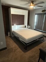 Building Photo - 16018 62nd Gln E