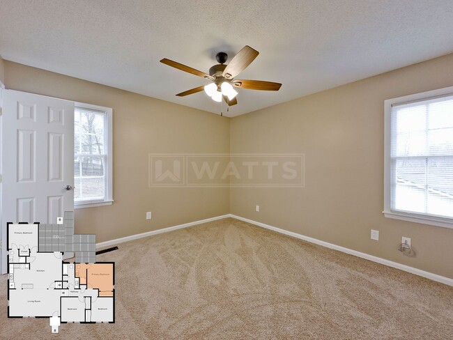 Building Photo - Great 4 Bedroom Split-Level Home in Heart of Hoover