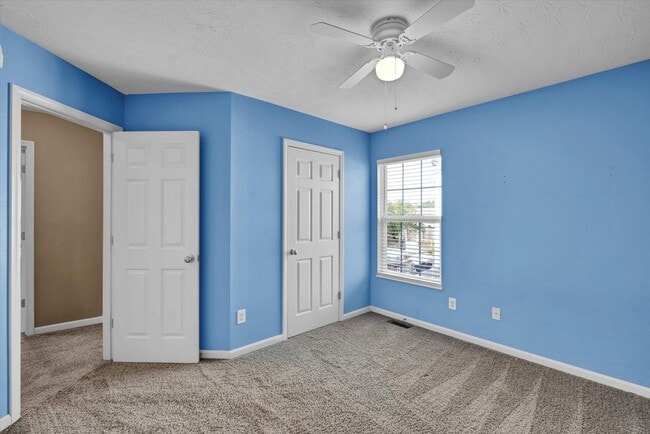 Building Photo - 204 Greenleaf Dr