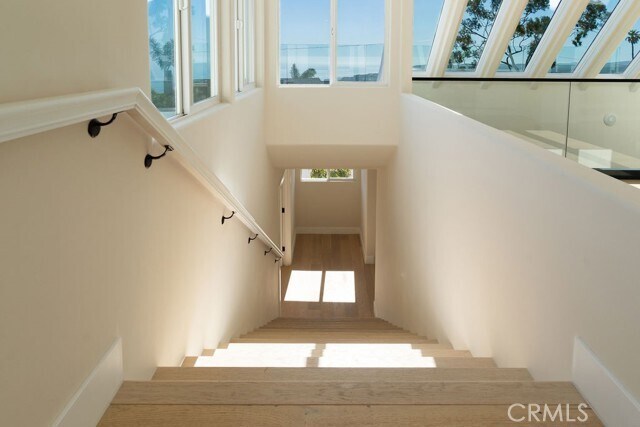 Building Photo - 2850 Zell Dr