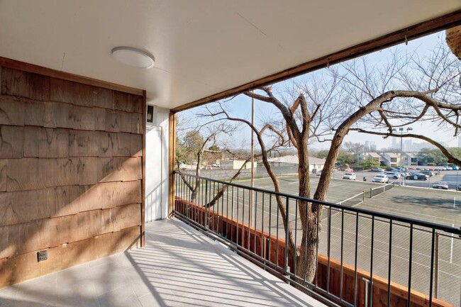 Building Photo - 1214 Barton Hills Dr