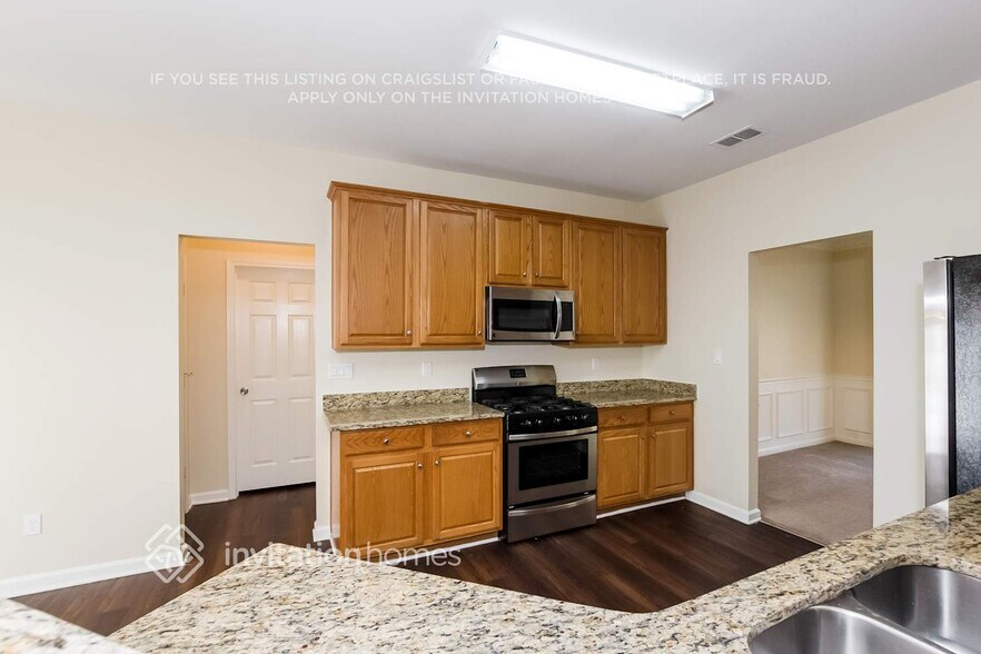 Building Photo - 10911 Chastain Parc Dr