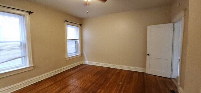 Building Photo - 6009 Kingsbury Ave