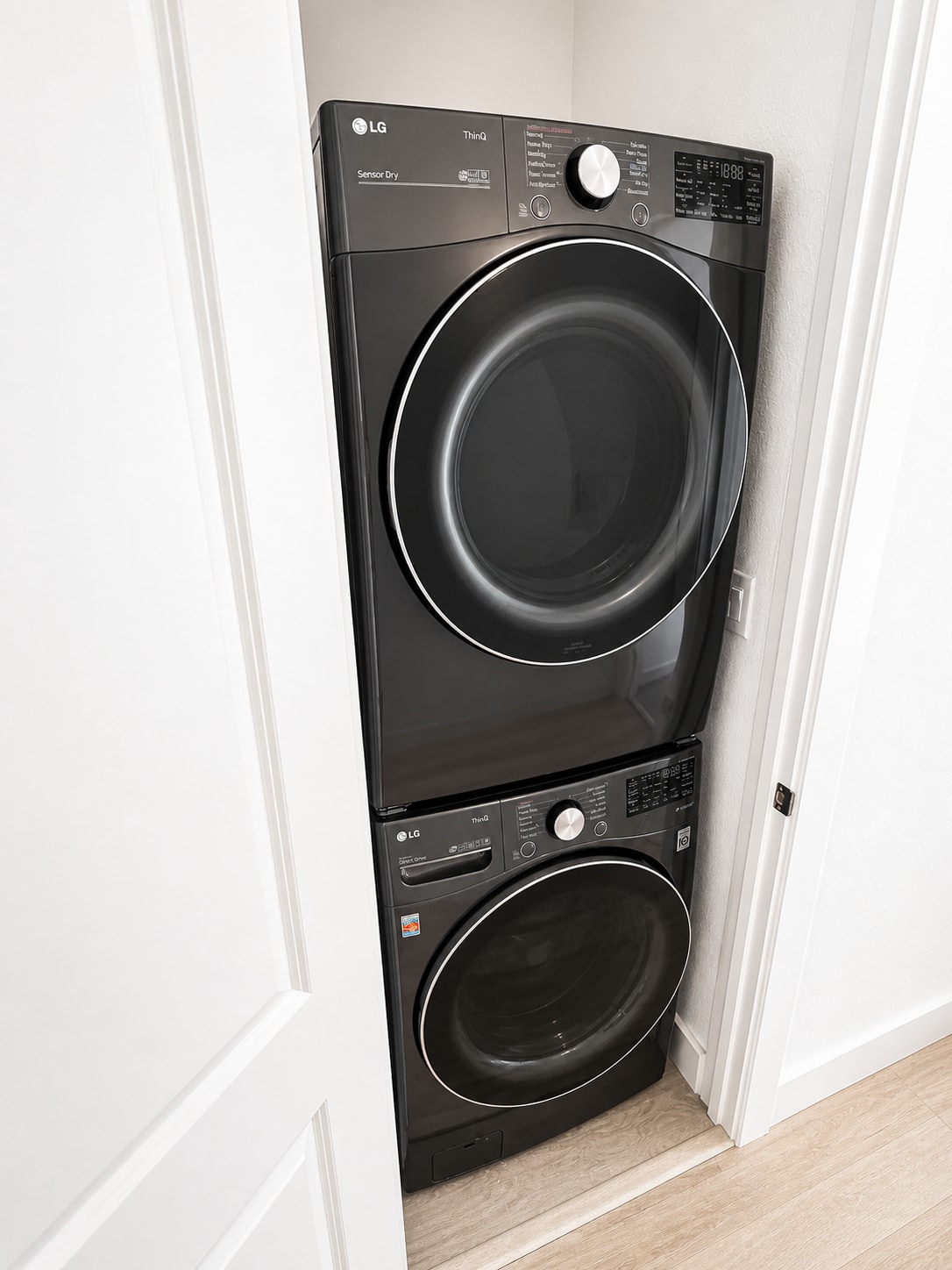LG washer and dryer next to both bedrooms - 5605 Bryan Pky