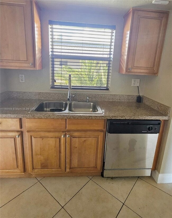 Building Photo - 8601 SW 94th St