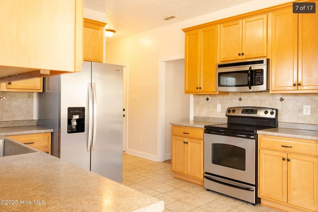 Building Photo - 164 Blue Oak Dr