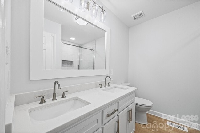 Building Photo - 425 Griggs Rd