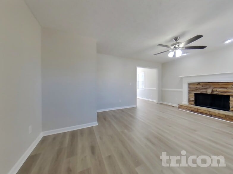 Building Photo - 27 Fairview Way