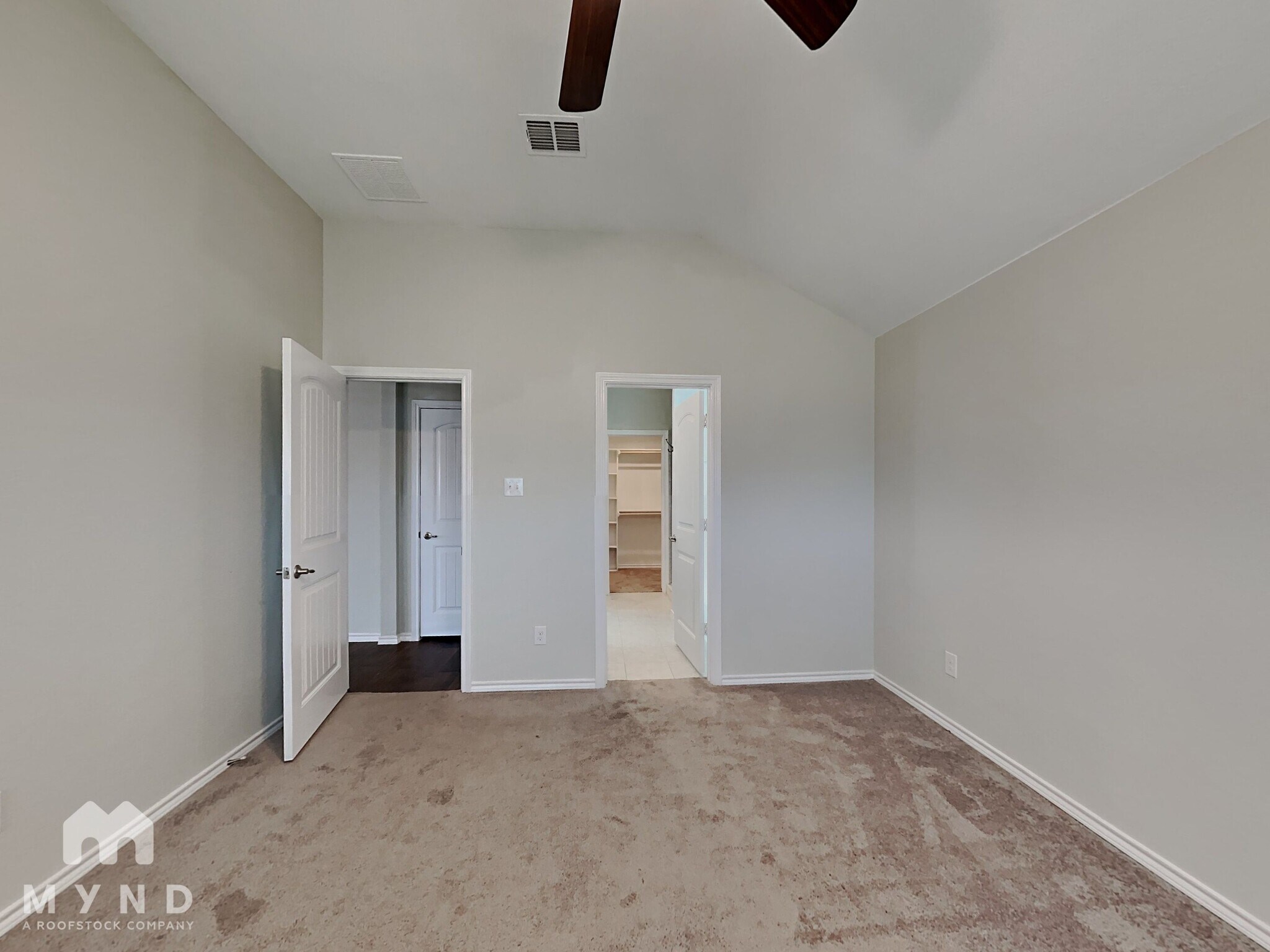 Building Photo - 529 Paloma St