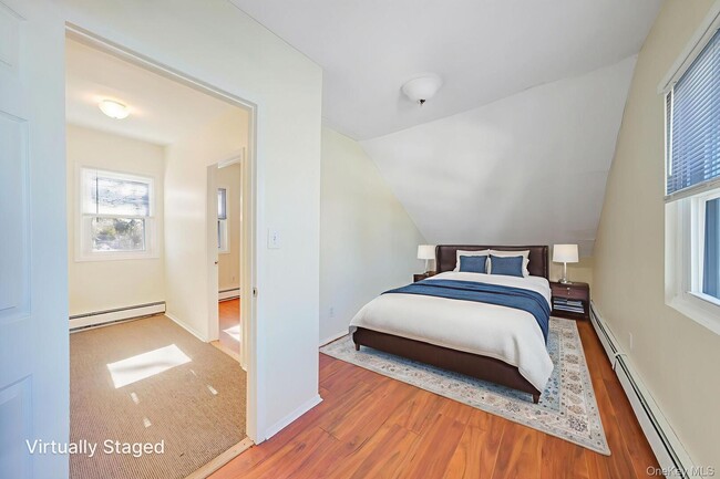 Building Photo - 39 Chapman Pl