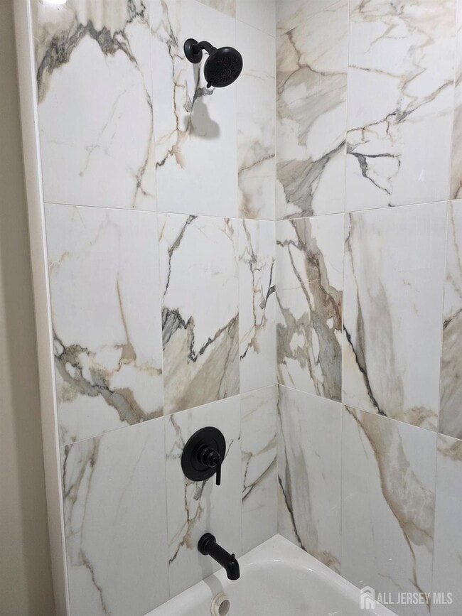 Building Photo - 93 Player Ave