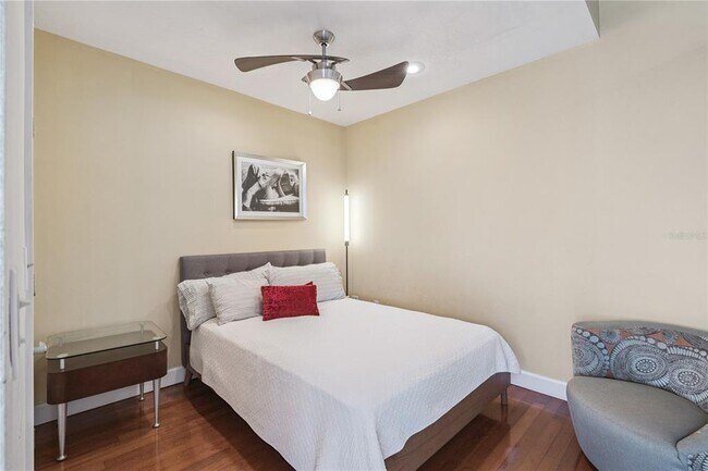 Building Photo - 151 E Washington St