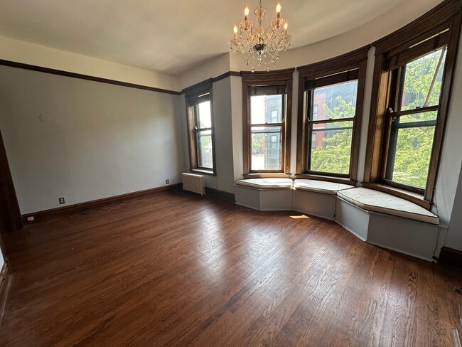 Building Photo - 2351 N Cleveland Ave