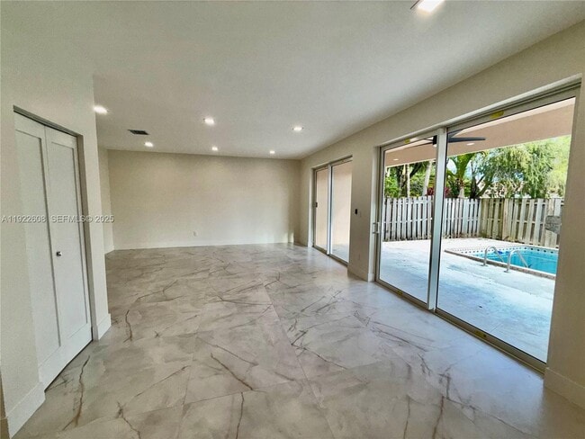 Building Photo - 15254 SW 109th St