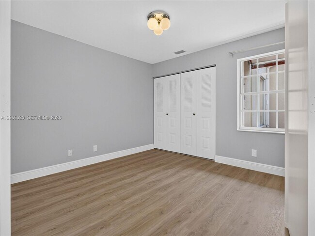Building Photo - 1520 Seabay Rd