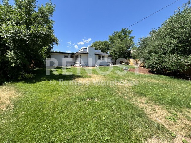 Building Photo - 7274 S Chase Way