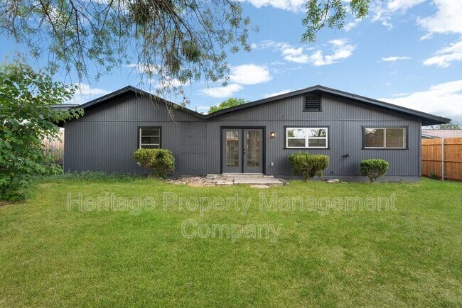 Building Photo - 4407 Bikini Dr