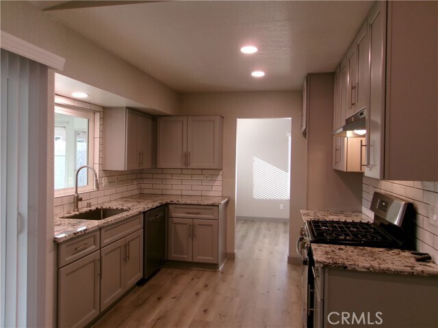Building Photo - 11131 Davenport Pl